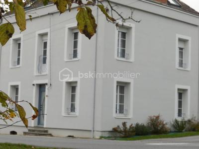 Maison de village - 186 m² - 8 pièces