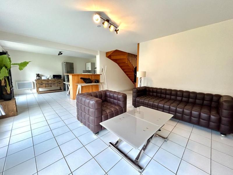 Villa - 1 m² - 5 pièces