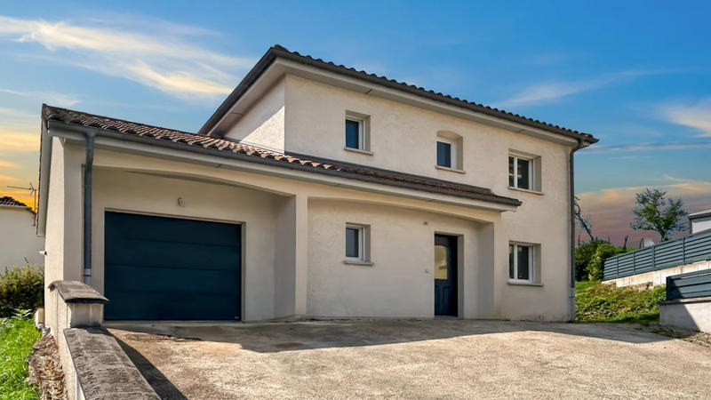 Maison - 122 m² - 6 pièces