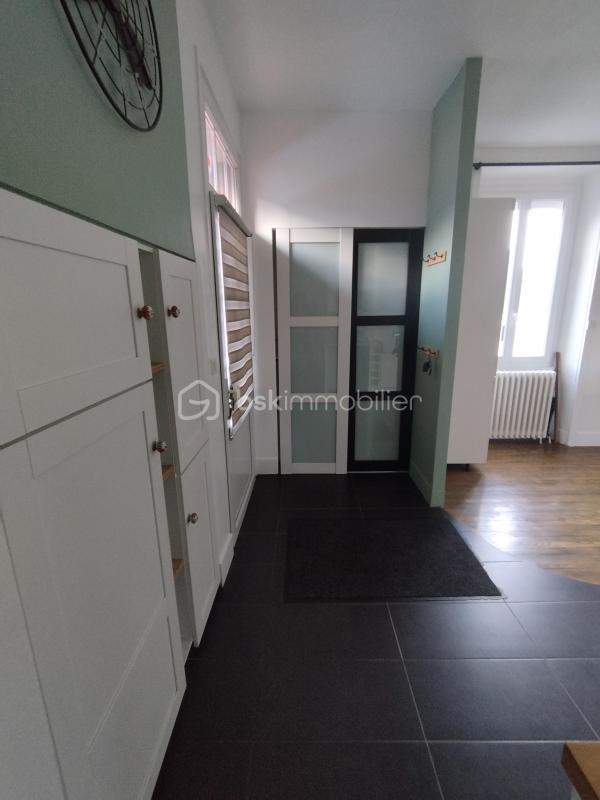 Maison bourgeoise - 111 m² - 5 pièces