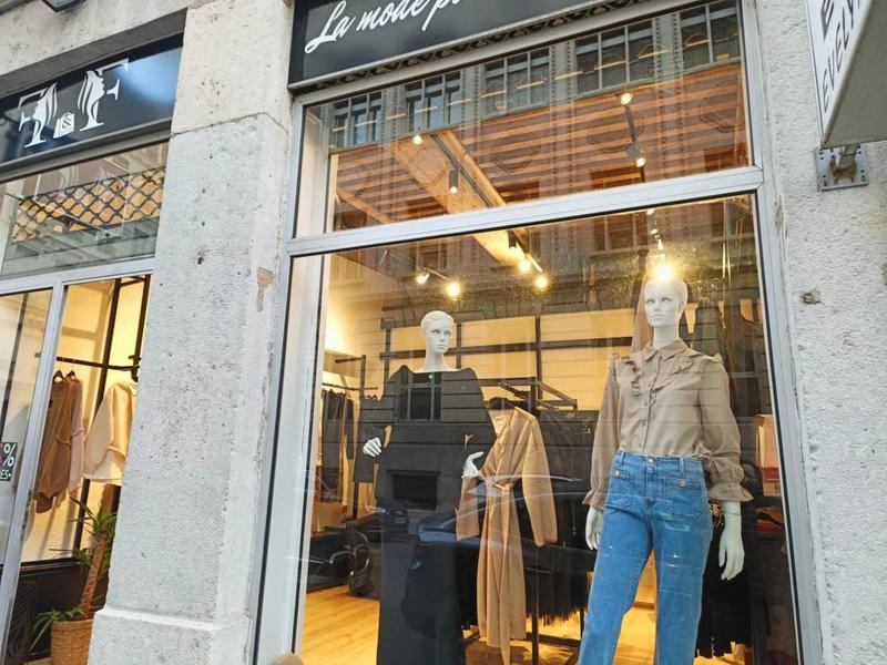 Divers - 38 m² - 2 pièces