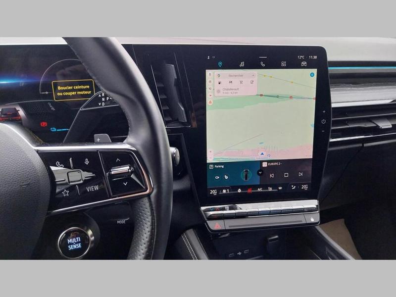 Renault Austral E-Tech hybrid 200 Iconic