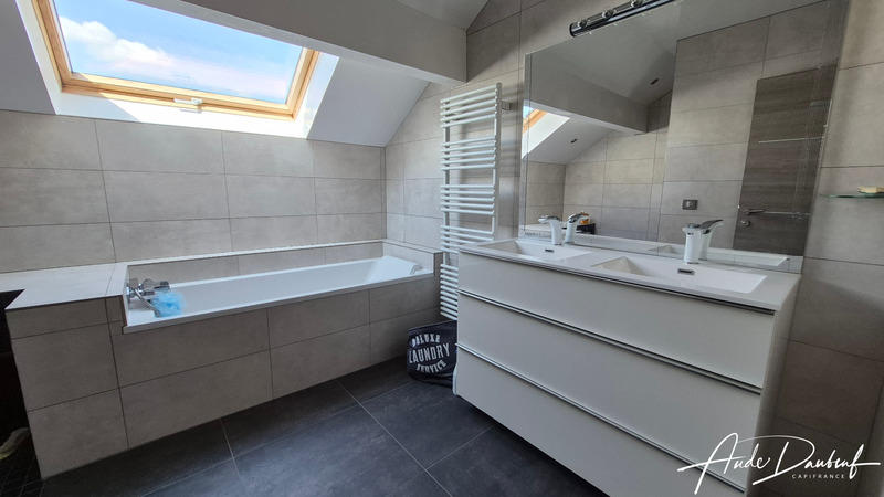 Maison - 157 m² - 6 pièces