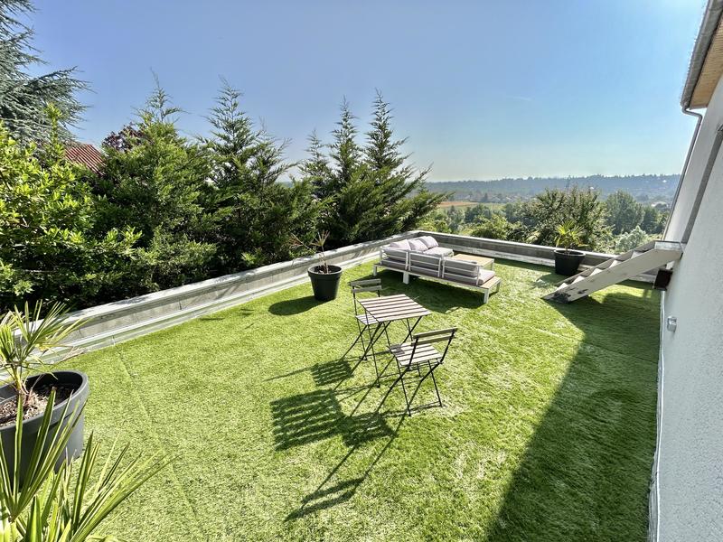 Maison - 239 m² - 5 pièces