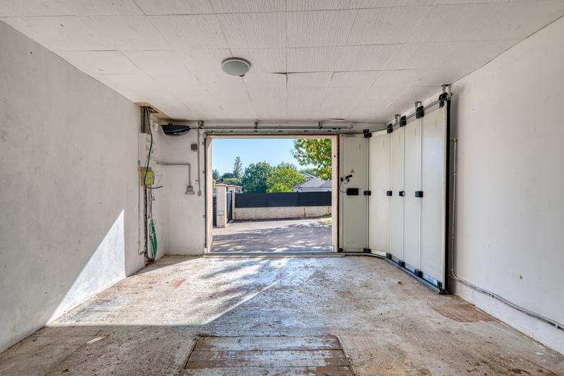 Maison traditionnelle - 217 m² - 11 pièces