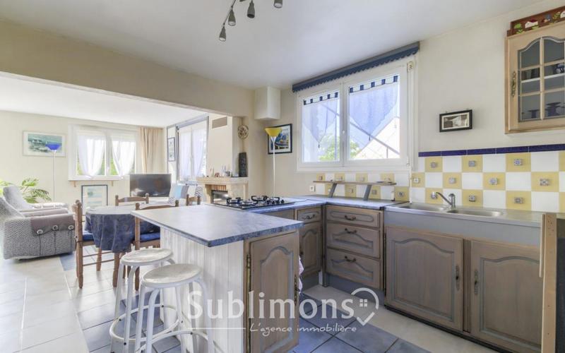 Maison - 140 m² - 5 pièces