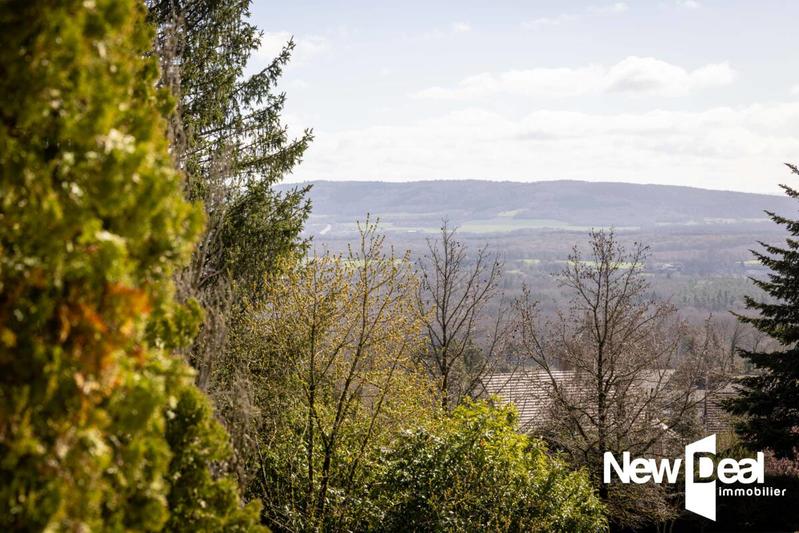 Maison - 230 m² - 7 pièces