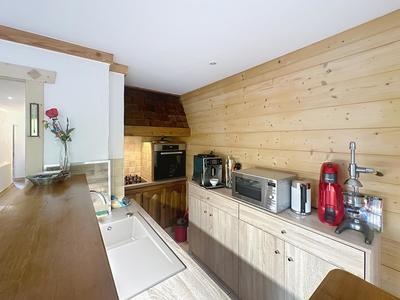 Appartement - 100 m² - 4 pièces