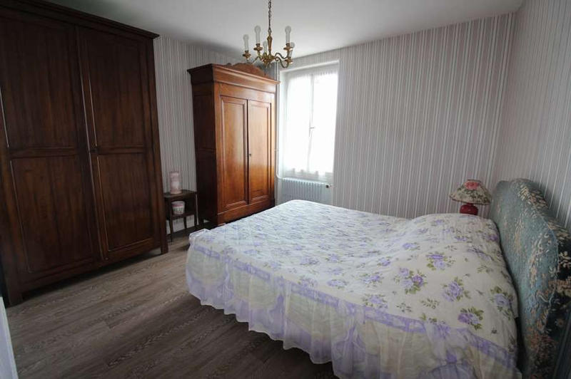 Maison - 96 m² - 5 pièces