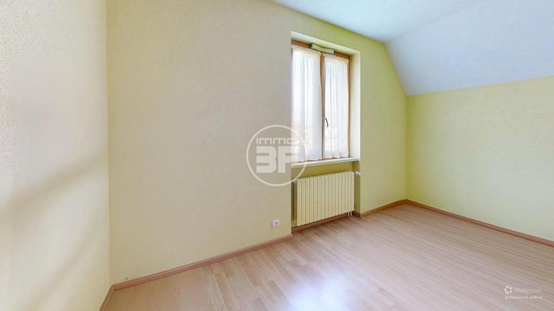 Maison traditionnelle - 150 m² - 6 pièces