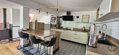 Maison - 170 m² - 6 pièces