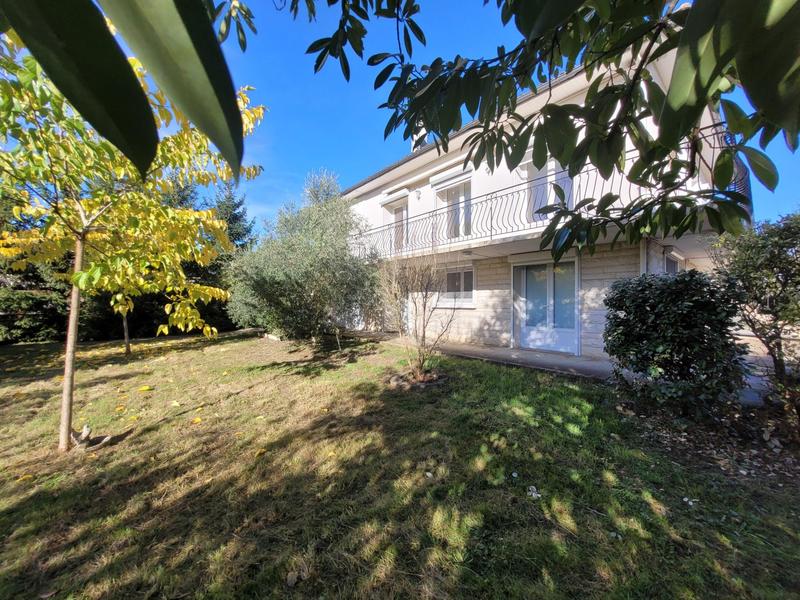 Maison - 189 m² - 6 pièces