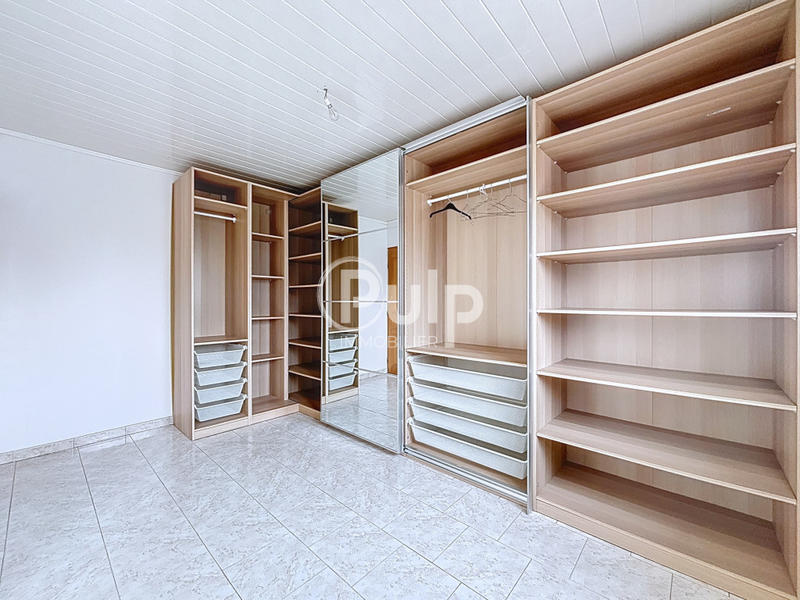 Pavillon - 143 m² - 5 pièces