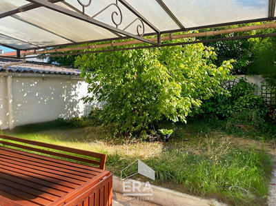 Maison - 92 m² - 5 pièces