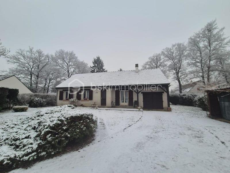 Maison traditionnelle - 87 m² - 4 pièces