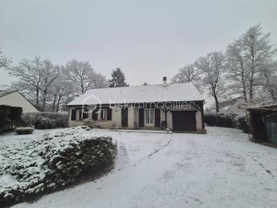 Maison traditionnelle - 87 m² - 4 pièces