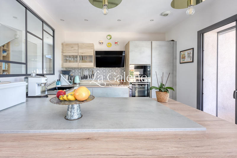 Villa - 143 m² - 5 pièces