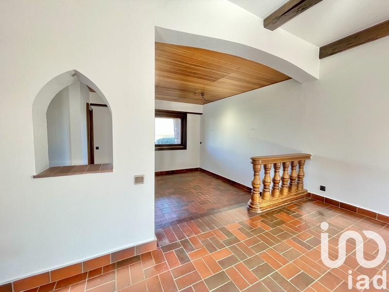 Maison - 225 m² - 8 pièces