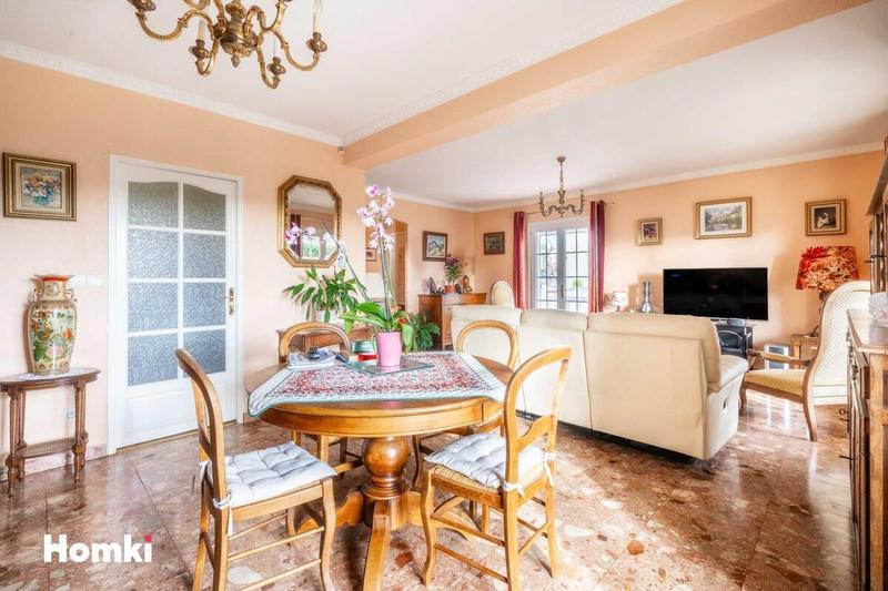 Villa - 166 m² - 6 pièces