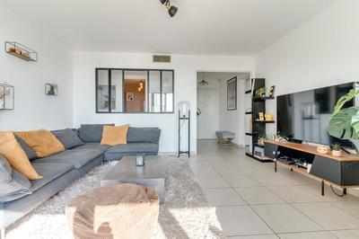 Appartement - 81 m² - 3 pièces