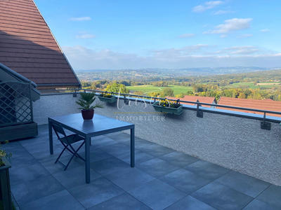 Appartement - 97 m² - 4 pièces