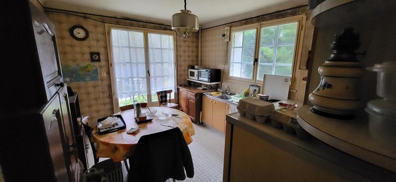 Maison - 272 m² - 10 pièces