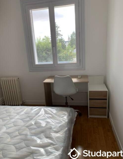 Chambre - 11 m² - 1 pièce