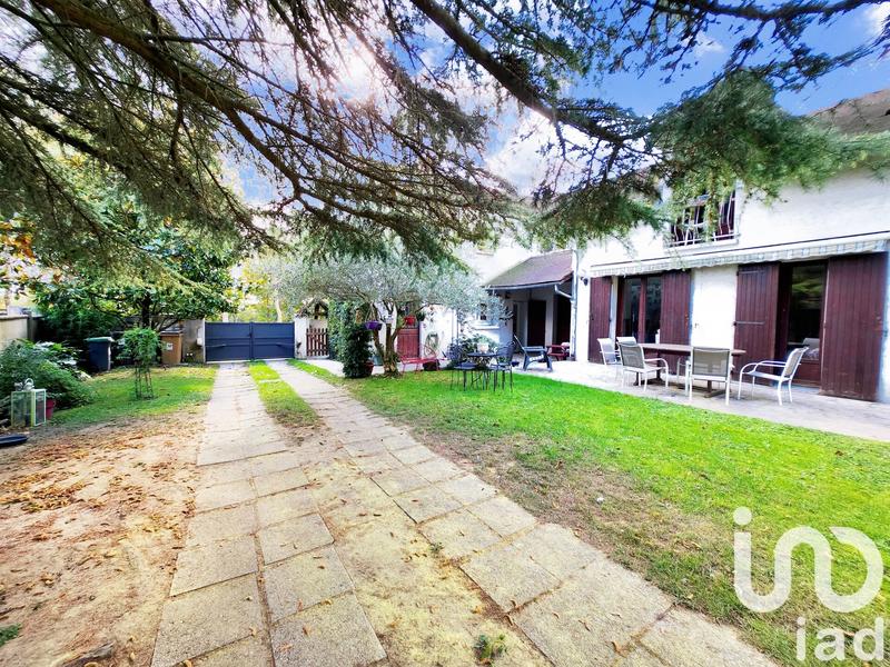 Maison - 155 m² - 8 pièces