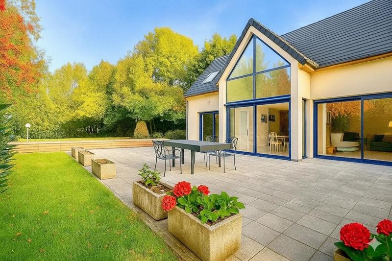 Maison - 206 m² - 5 pièces