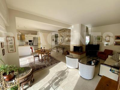 Maison d'architecte - 140 m² - 5 pièces