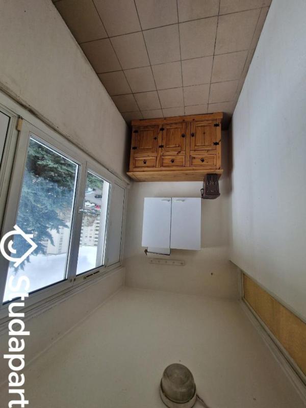 Chambre - 12 m² - 1 pièce