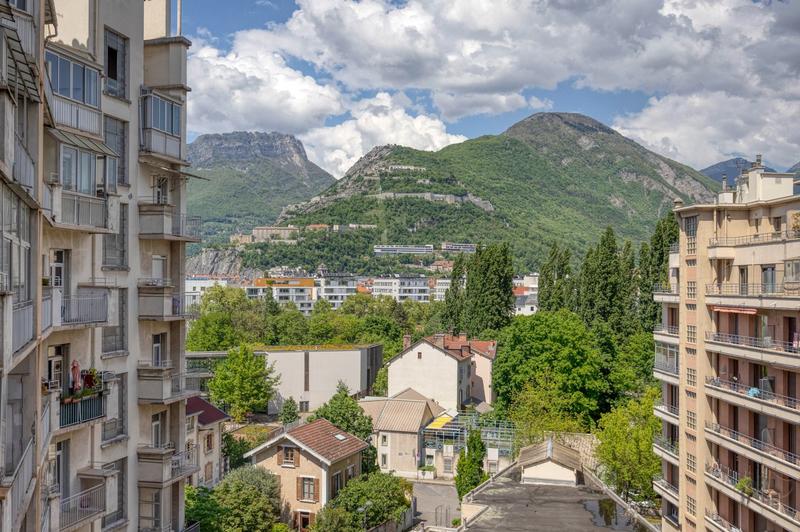 Appartement - 137 m² - 4 pièces