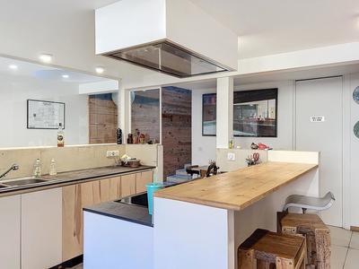 Maison - 178 m² - 8 pièces