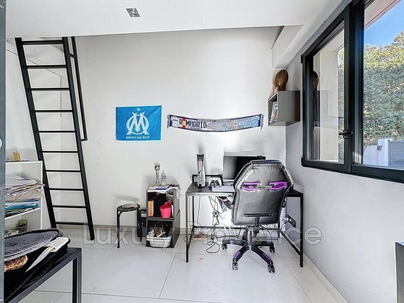 Maison - 174 m² - 5 pièces