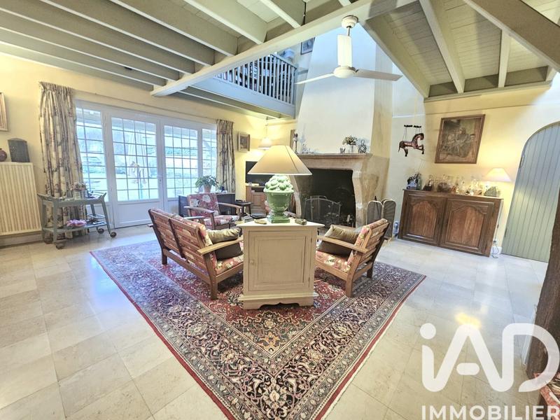 Maison - 292 m² - 8 pièces