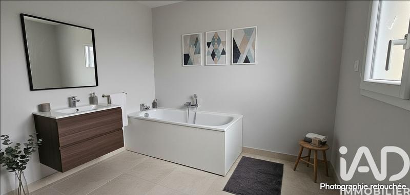 Maison - 95 m² - 5 pièces