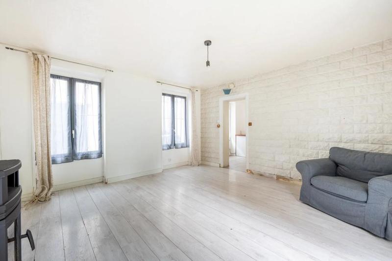 Maison - 88 m² - 6 pièces