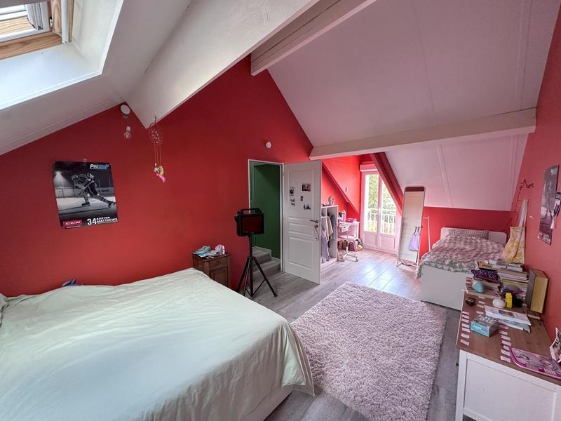 Maison - 190 m² - 6 pièces