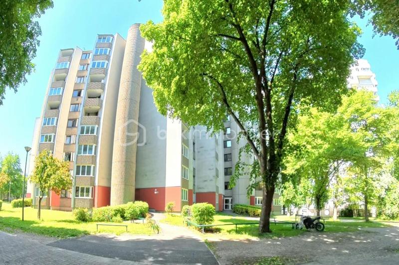 Appartement - 81 m² - 4 pièces