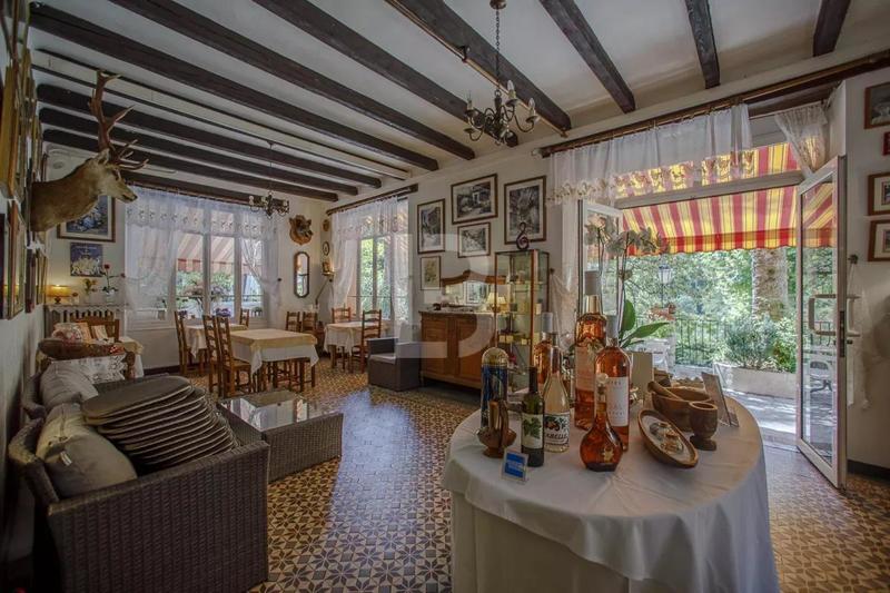 Maison de maîtres - 500 m² - 20 pièces