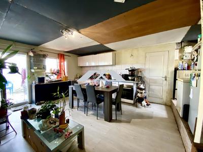 Maison traditionnelle - 64 m² - 3 pièces