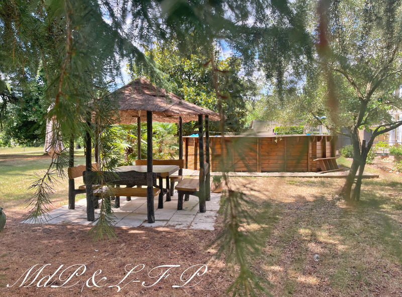 Maison bourgeoise - 356 m² - 10 pièces