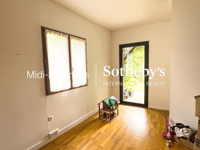 Maison - 185 m² - 9 pièces