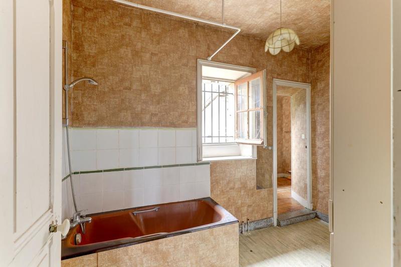 Propriété - 196 m²