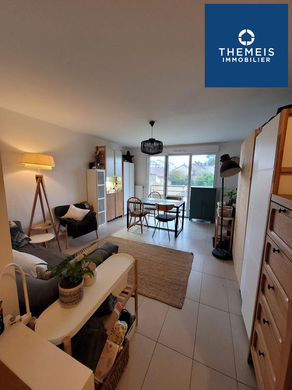 Appartement - 65 m² - 3 pièces