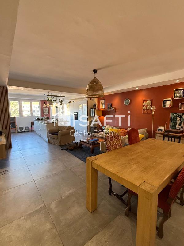 Appartement - 126 m² - 5 pièces