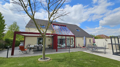 Maison - 200 m² - 7 pièces