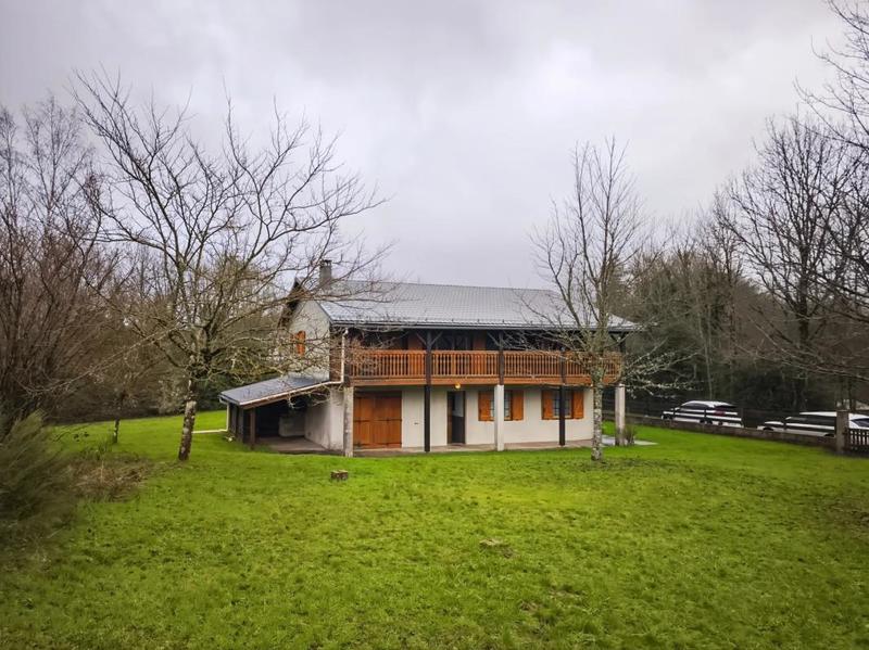Maison - 150 m² - 8 pièces