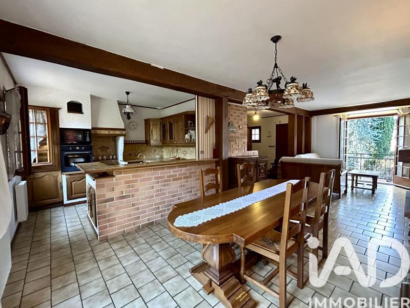 Maison - 88 m² - 5 pièces