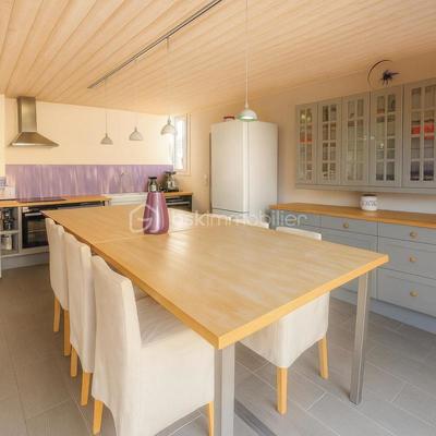 Maison - 91 m² - 5 pièces